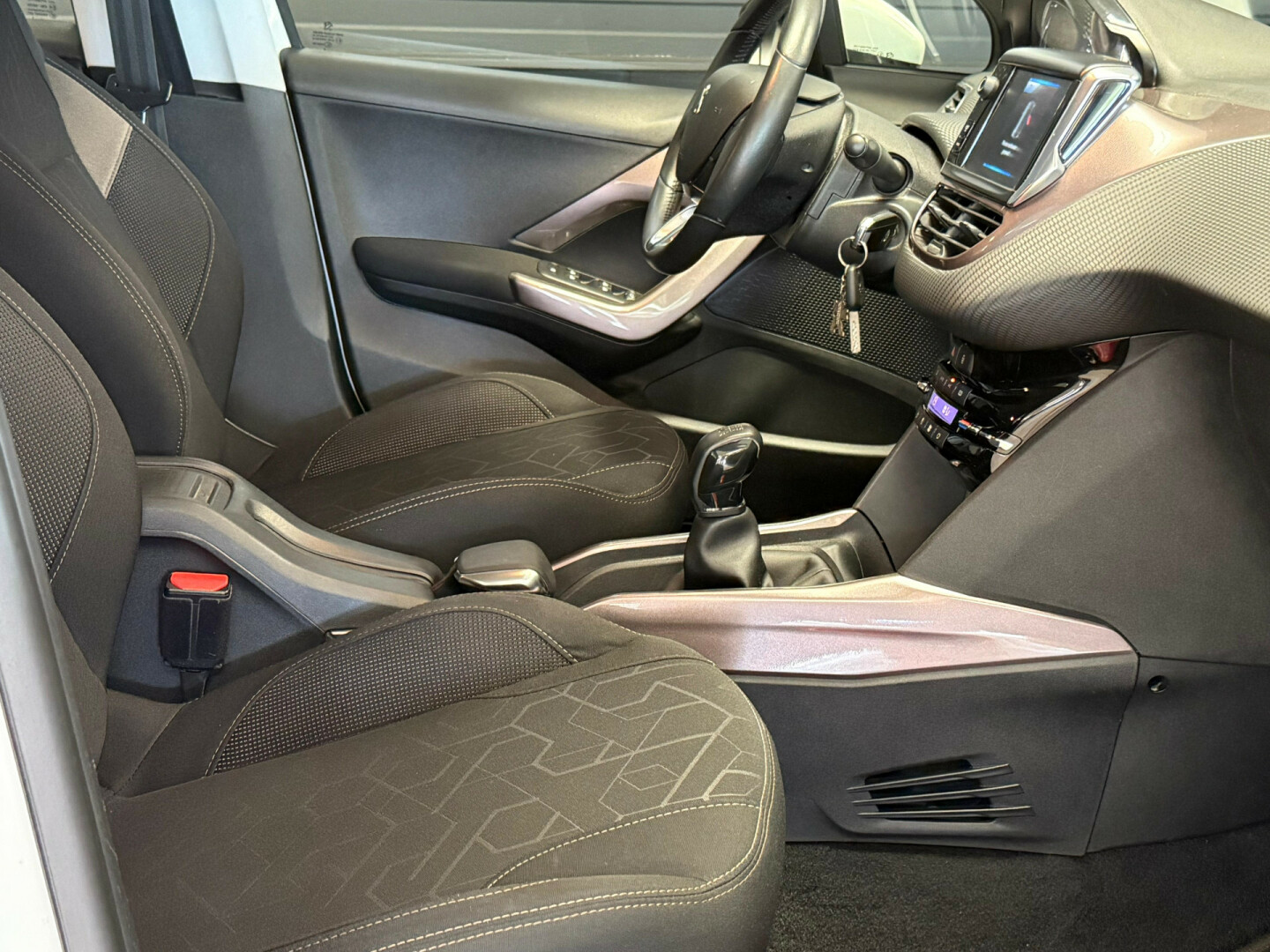 Peugeot-2008-6